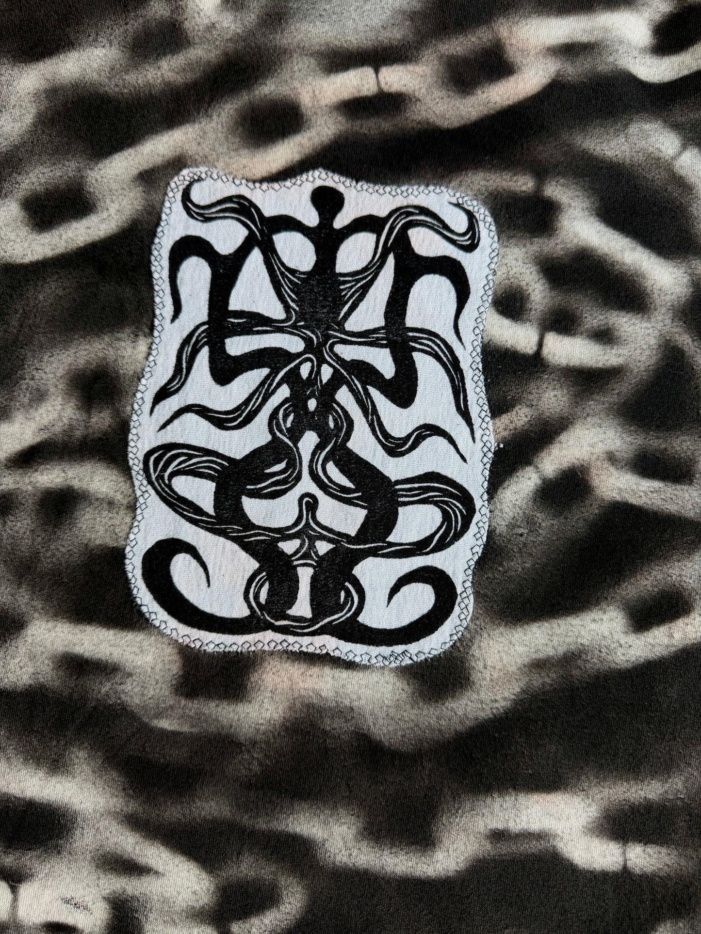 Clown chain long sleeve