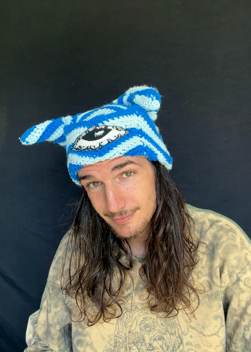 Crochet eyeball patch hat