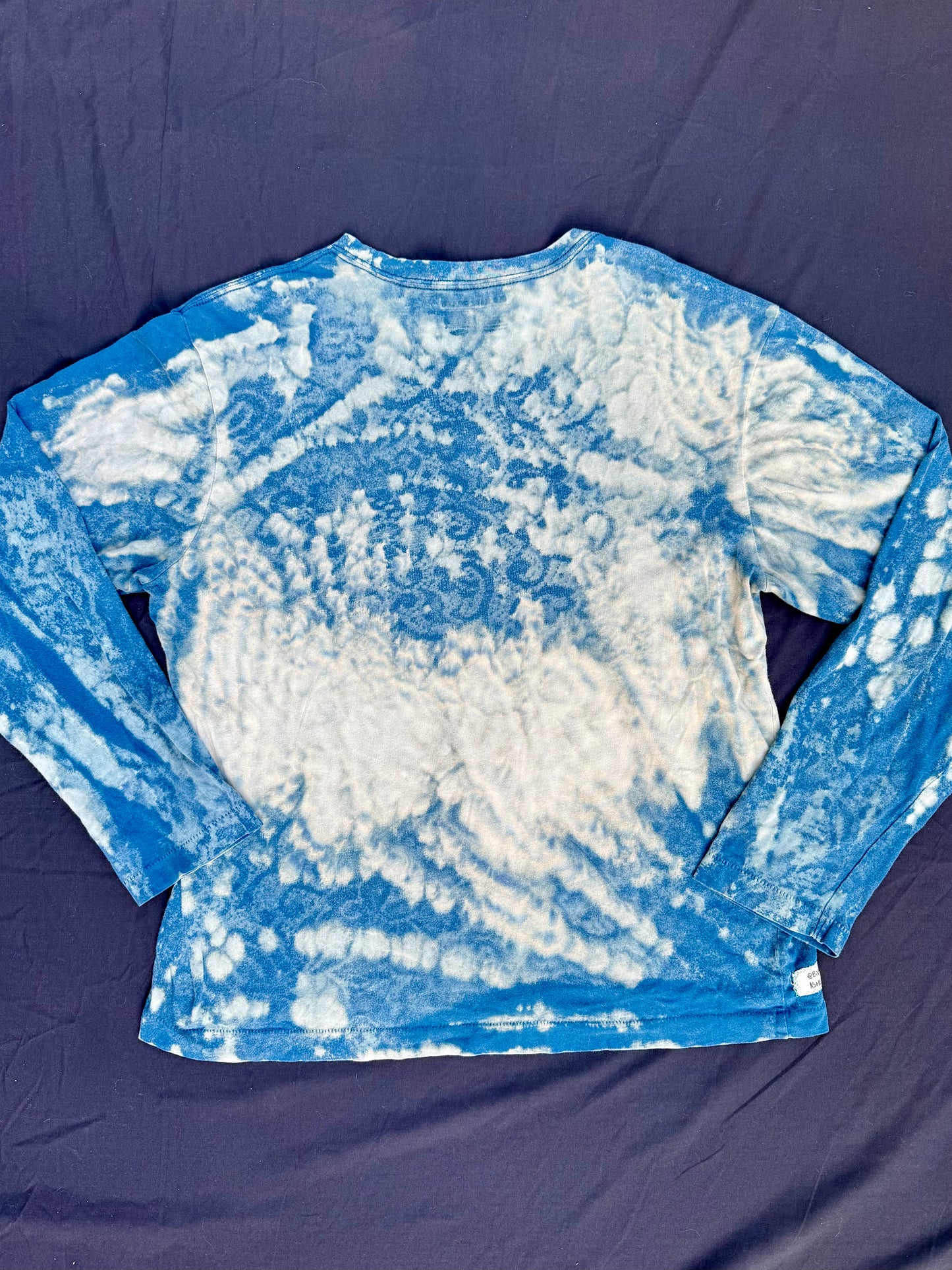 Polar bear skull patch bleach dyed shirt