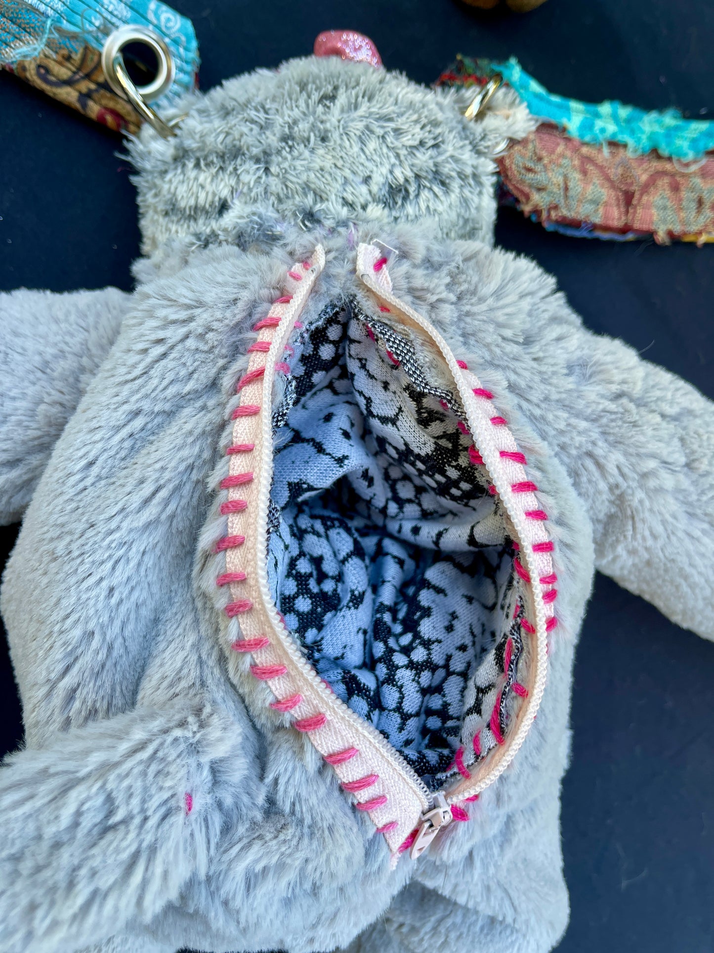 Kitty long limbs hybrid backpack