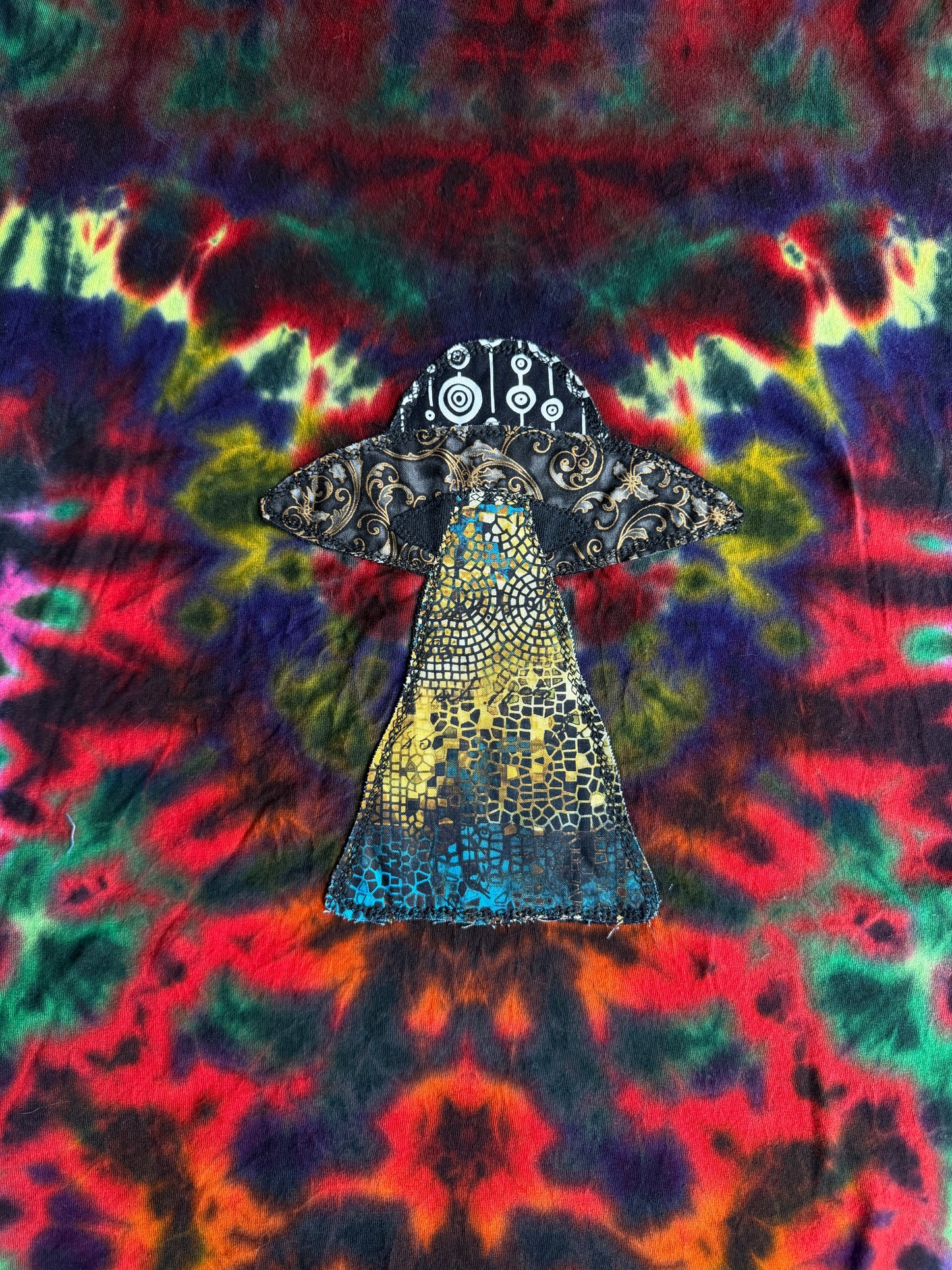 Alien + UFO tie dyed t-shirt