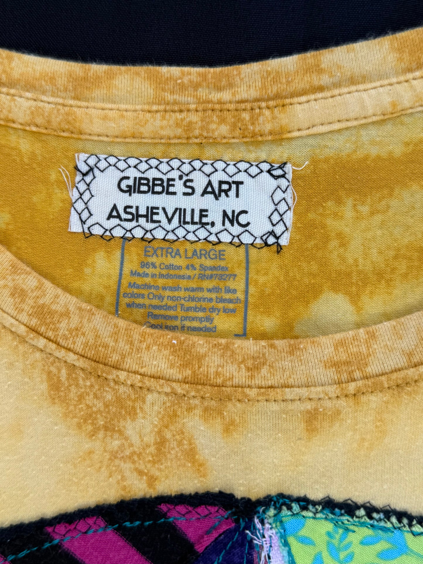 Moth patch bleach lace dyed t-shirt