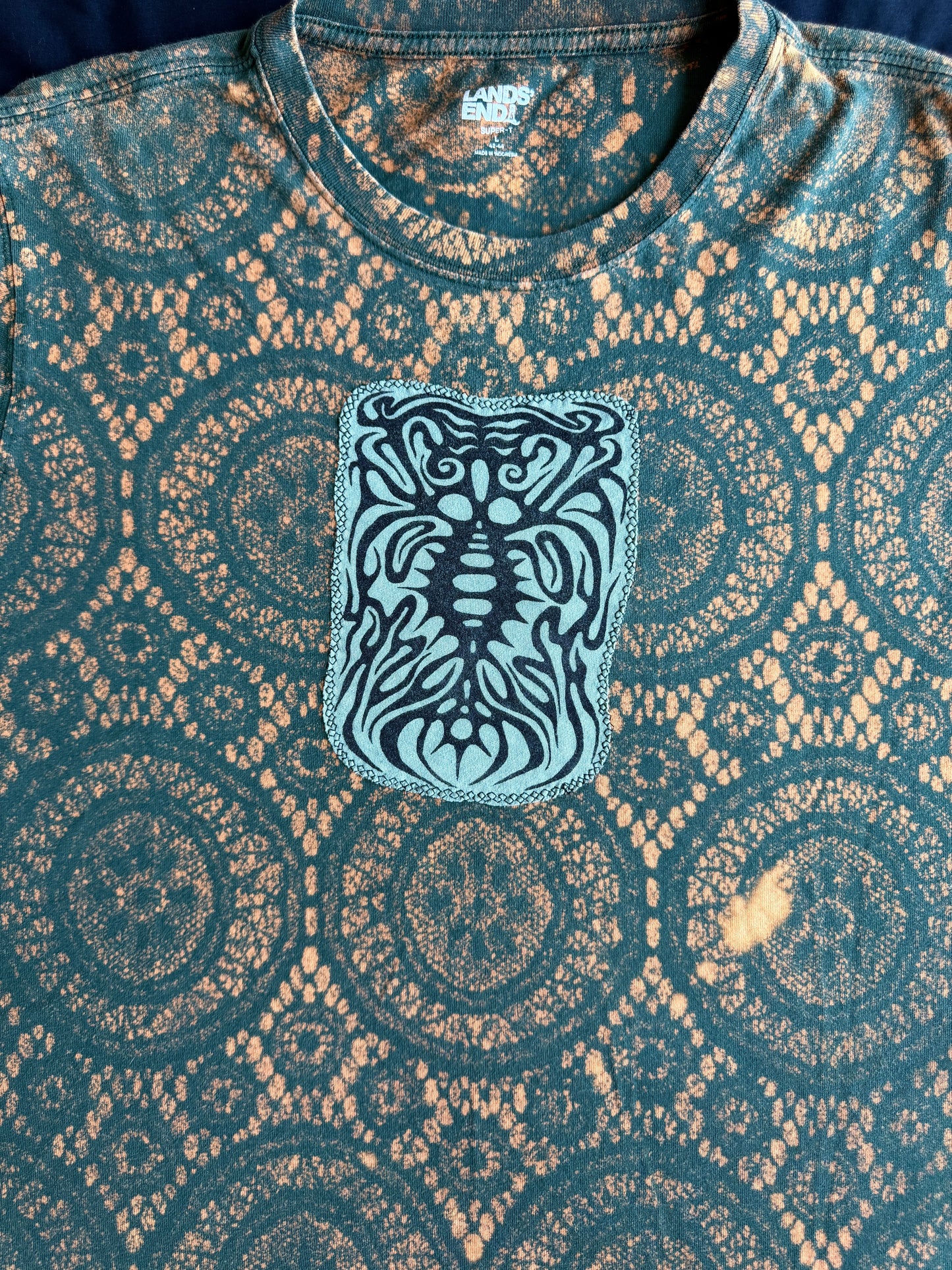 Expansion patch bleach dyed t-shirt