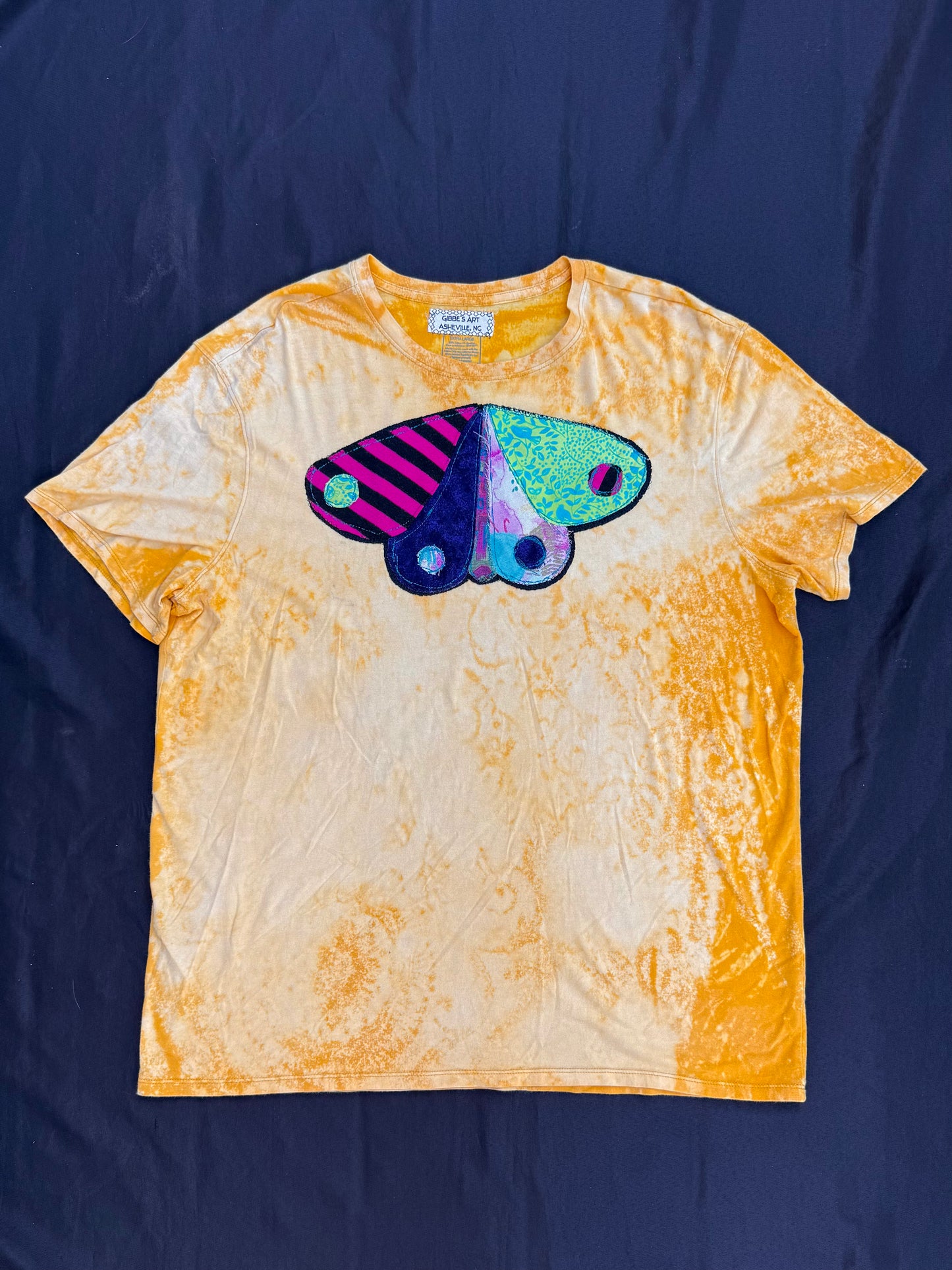 Moth patch bleach lace dyed t-shirt