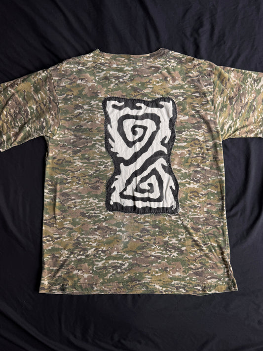 Shape patch camo t-shirt